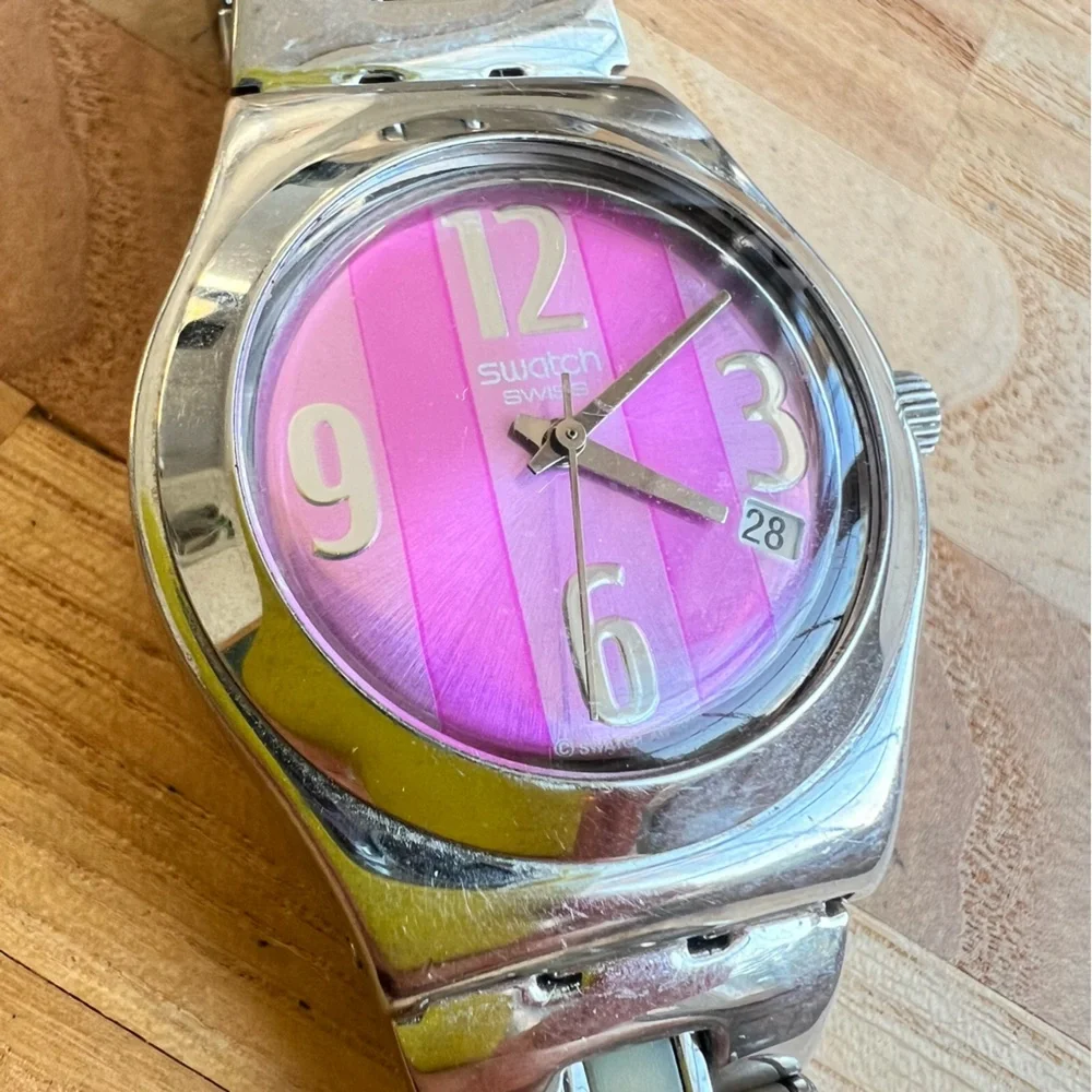 Swatch Irony Extensible Pleasure pink dial fashion Watch NEW BATTERY